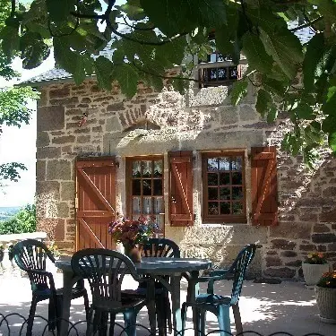 Gite-Bernical-Lanteuil_terrasse1