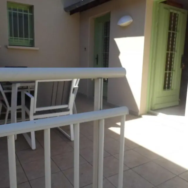 Gite communal - St Basile la Roche - terrasse