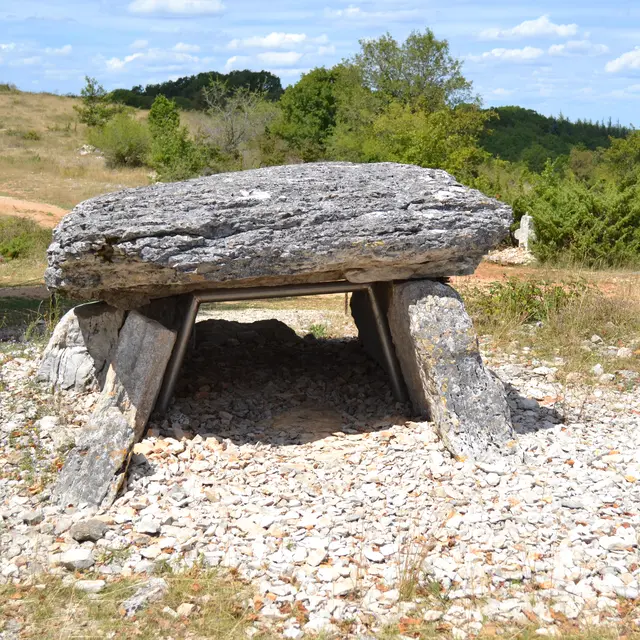 Dolmen de Gréalou Pech Laglaire 2