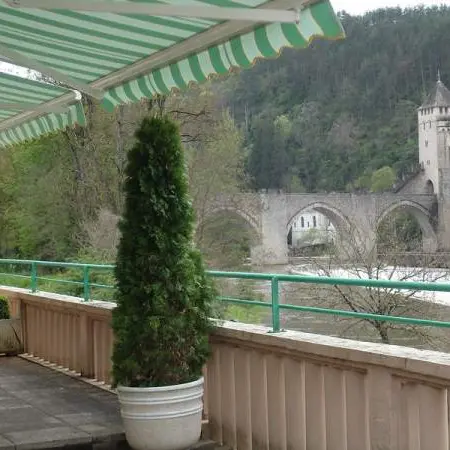 Grand Appartement face au Pont Valentré
