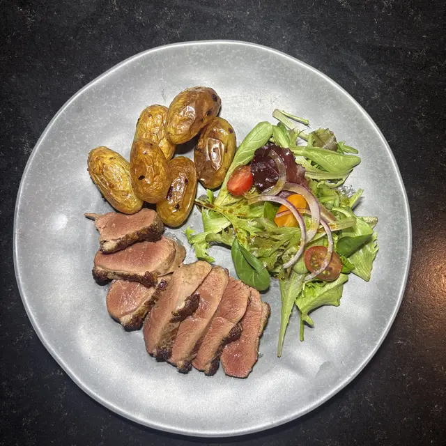 Magrêt de canard et ses pommes de terre