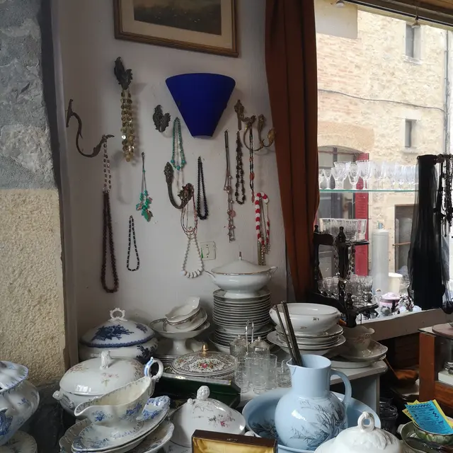 AU BONHEUR DES DAMES0230415_161137