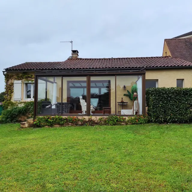 Veranda vue du jardin