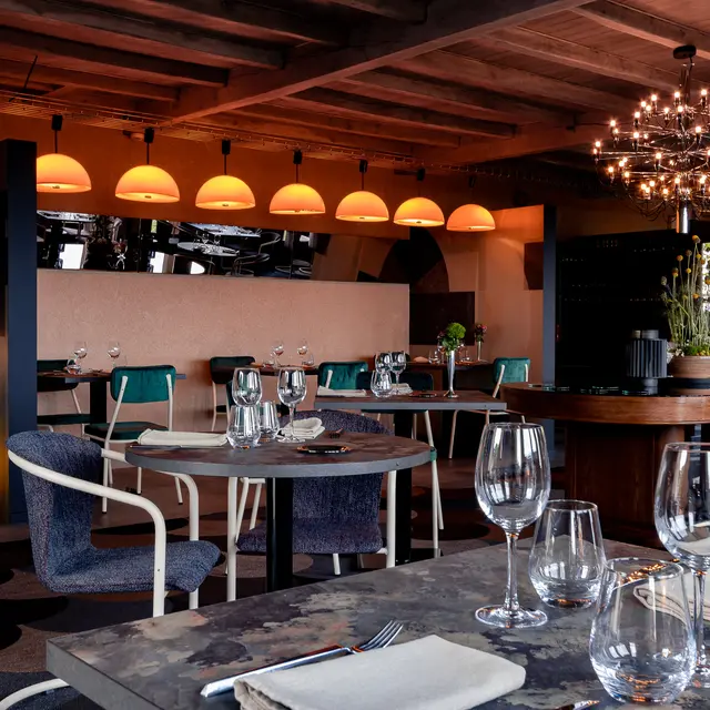 Restaurant le 354