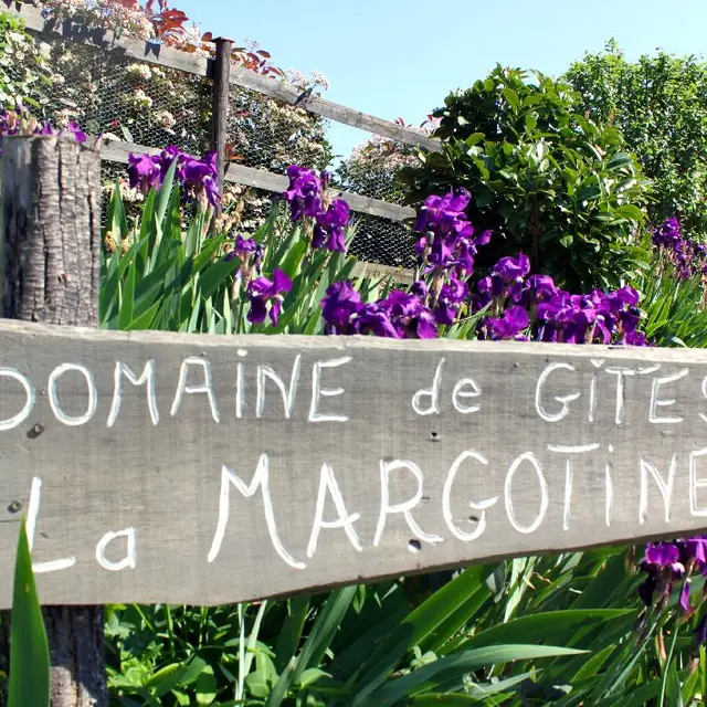 Bienvenue à la margotine, un lieu idéal en famille ou en couple .