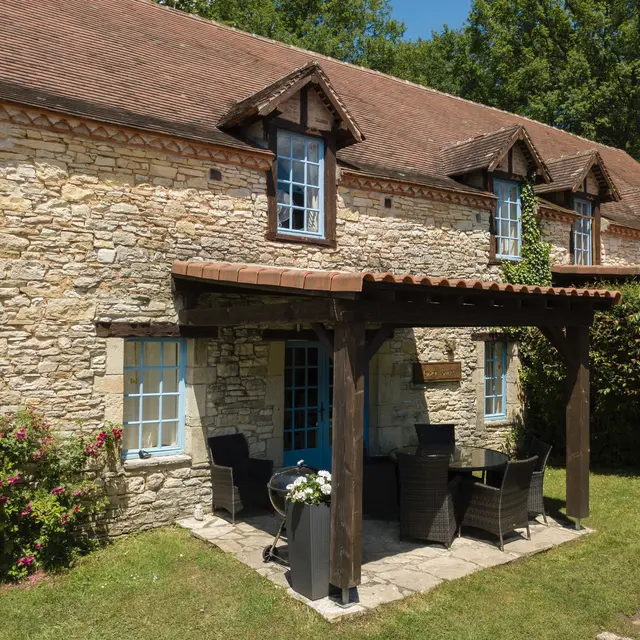 Entrée et terrasse