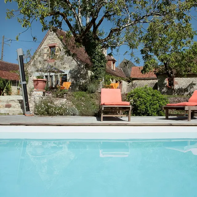 Ancienne métairie avec piscine