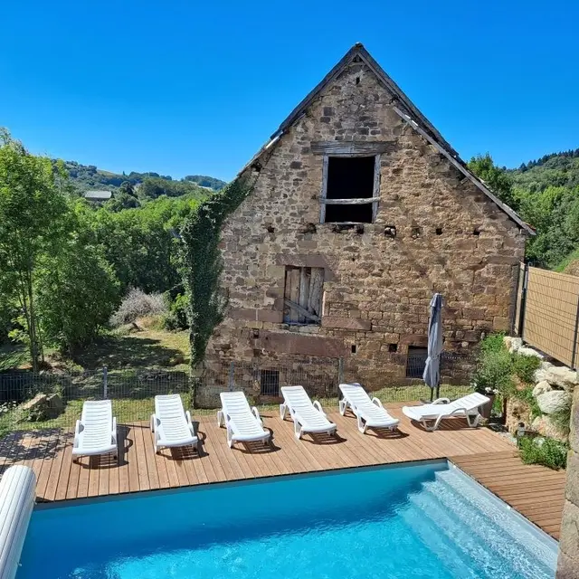 LocationSerilhac-piscine
