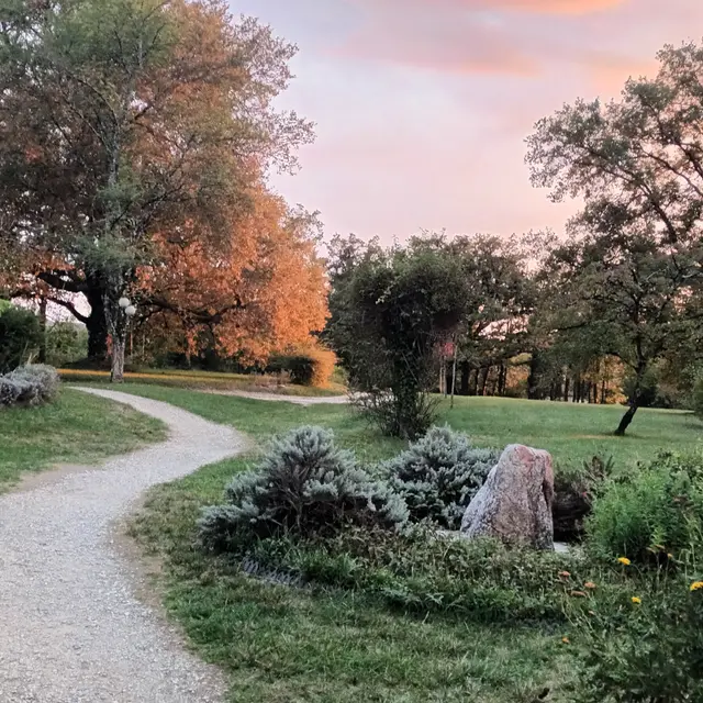 MAUPERTUIS EN SEPTEMBREpg