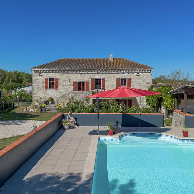 Maison et piscine