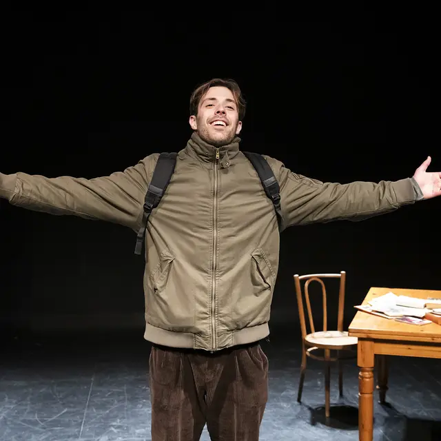 Maintenant je n'écris qu'en français