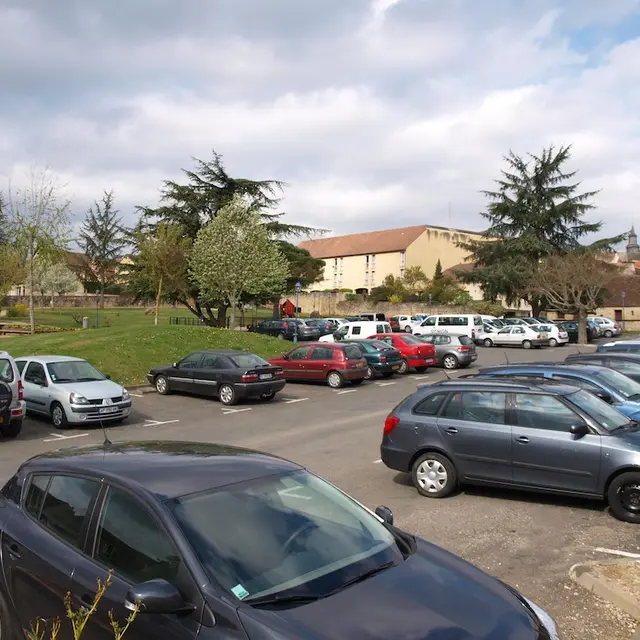 Parking de l'enclos Gourdon