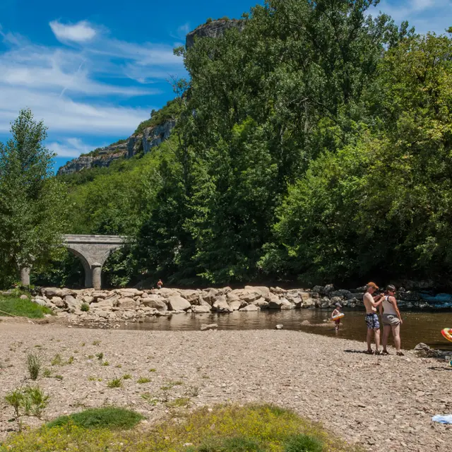 Plage de Brengues - Vallée du Célé_02 © Lot Tourisme - C. ORY