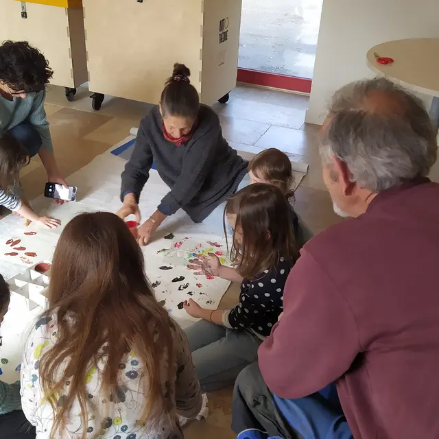 Premières pages Plongeons dans la couleur