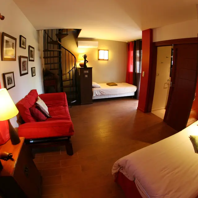 Saigon-Chambre-au-Rdc