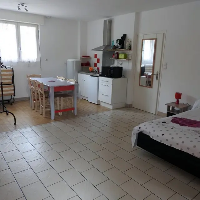 StudioRouge-LouPeDeGril_Curemonte