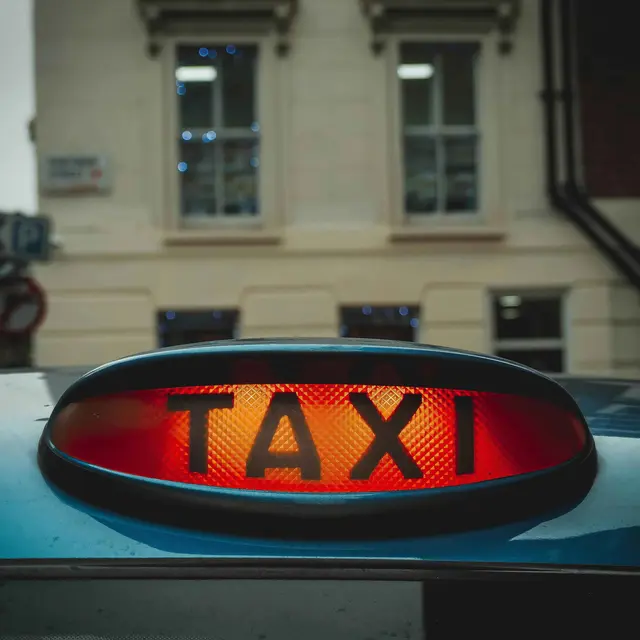 Taxi