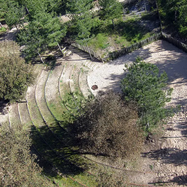 Theatre de Verdure - Ussel - photocerfvolant 2