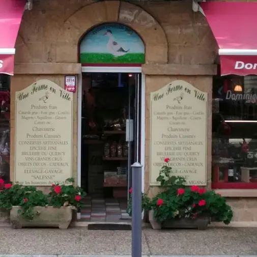 Une ferme en ville - Gourdon