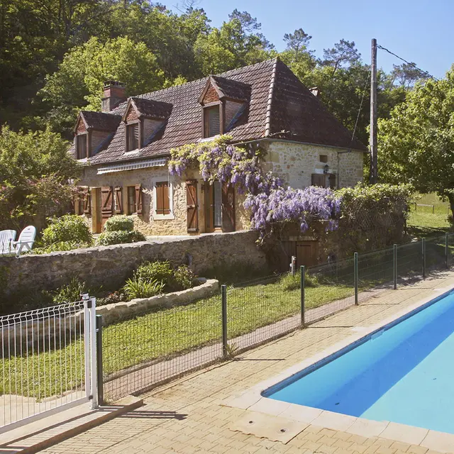 Gite le Citronnier-vue de la piscine