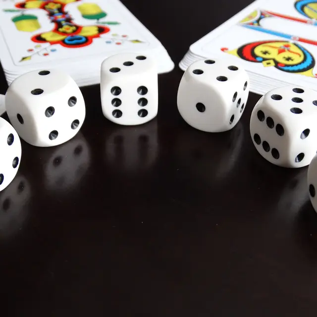 dice-627173_1280