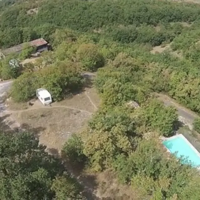 drone - batiments et piscine