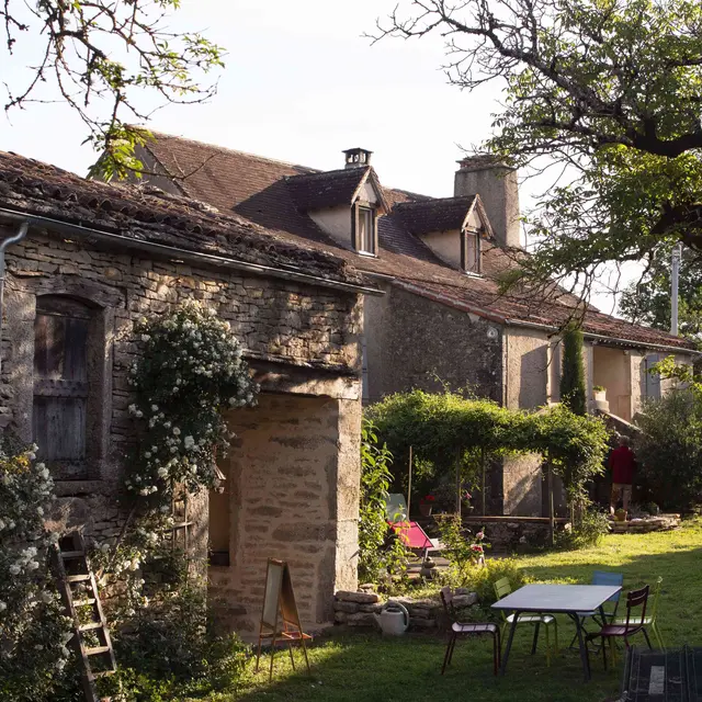 gite et dépendance