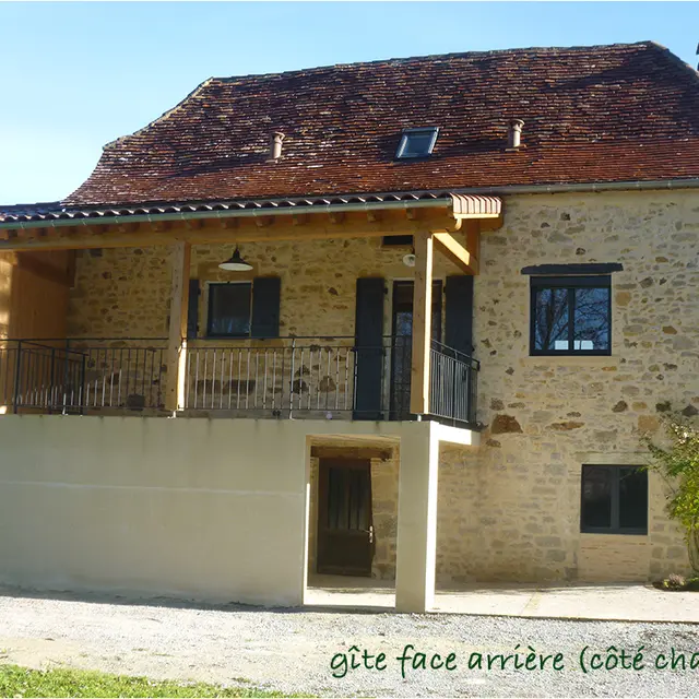 gîte arrière côté champs