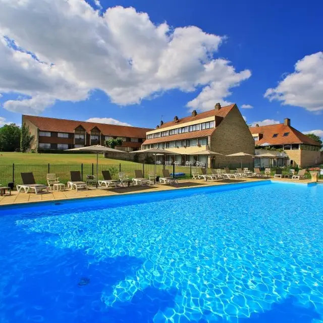 hôtel du château_rocamadour_piscine