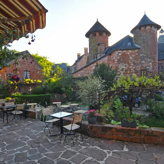 la terrasse - 1- Relais Saint Jacques - Collonges-la-Rouge
