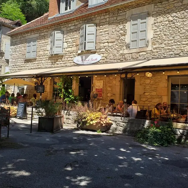 la maison de famille terrasse rocamadour