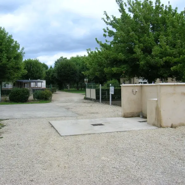 borne de service des 4 routes du lot