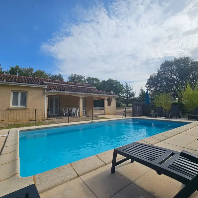 maison et piscine