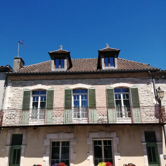 maison vue de sur la place