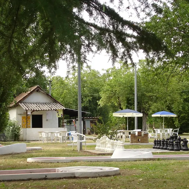 mini golf souillac