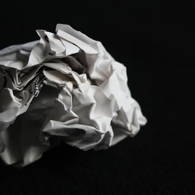 paper-1484048_1280