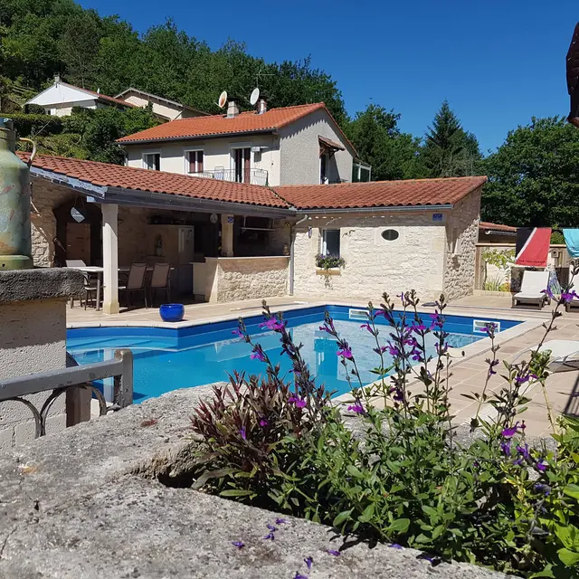 piscine-chambre-hotes-cahors-lot