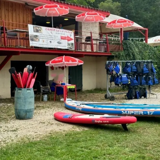 snack base nautique snack Camping  Paradis de La Plage Saint-Cirq Lapopie
