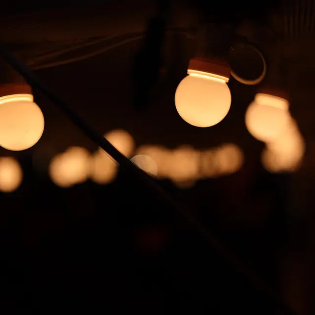 string-lights-7225327_1280