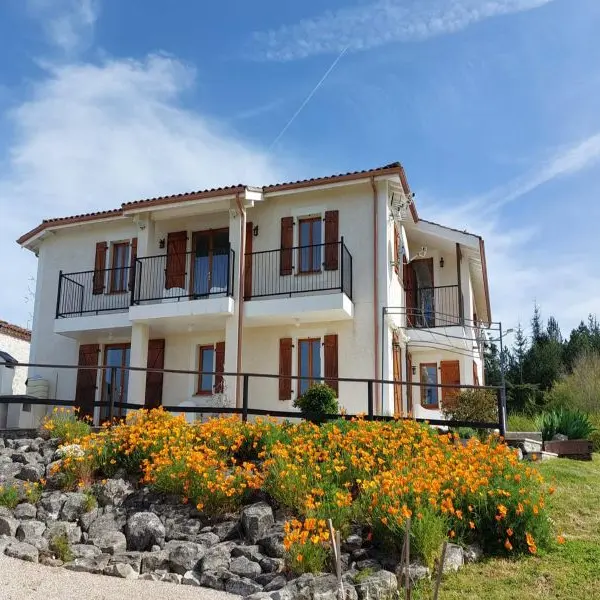 HLO_B&B de Sagette_St Pastour_façade