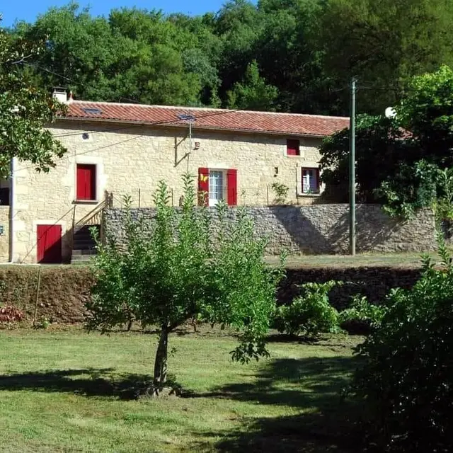 HLOAQU047V50LUW9_SauveterreLaLemance_GiteLaLemance_photo