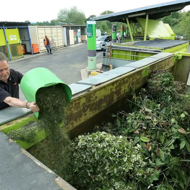 5edf98bab3a6f_dechets_4-4789710