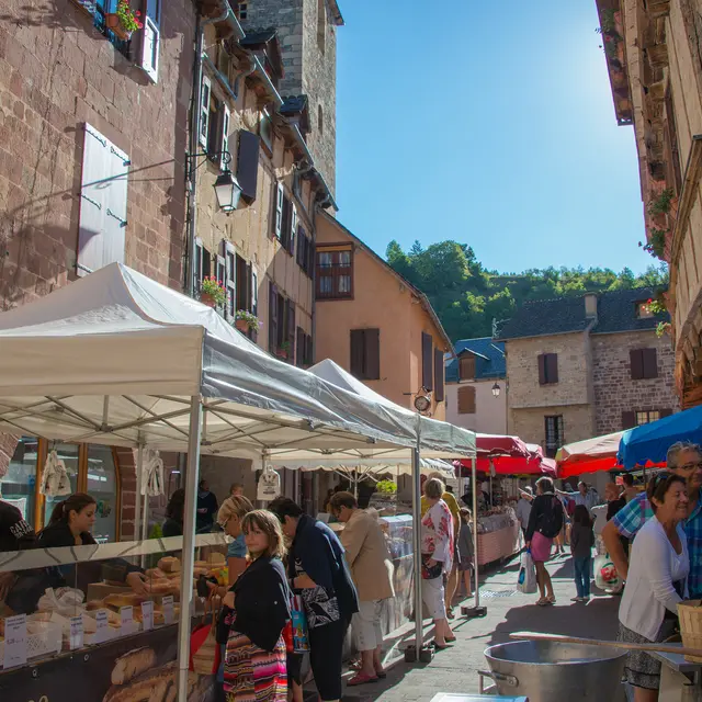 Marché hebdomadaire de la Canourgue