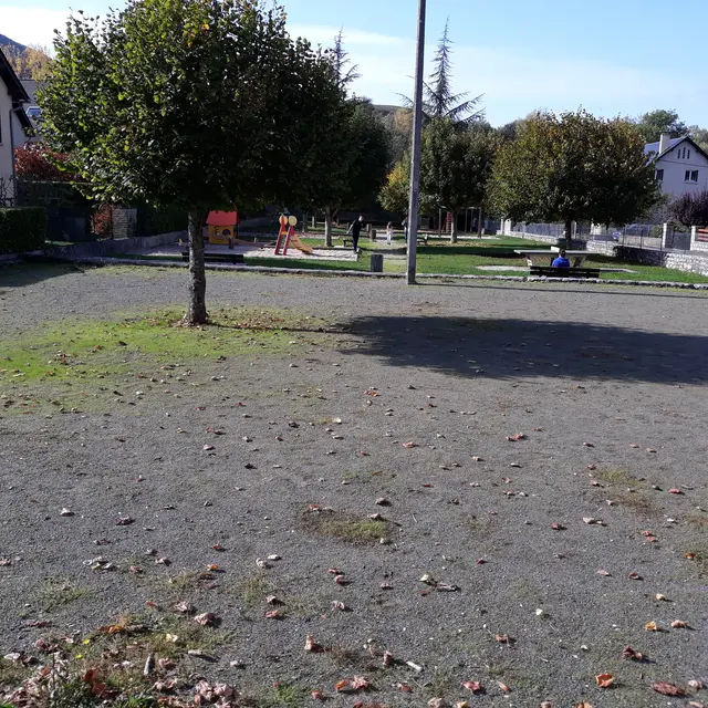 Aire-de-jeux-de-Banassac-2-3