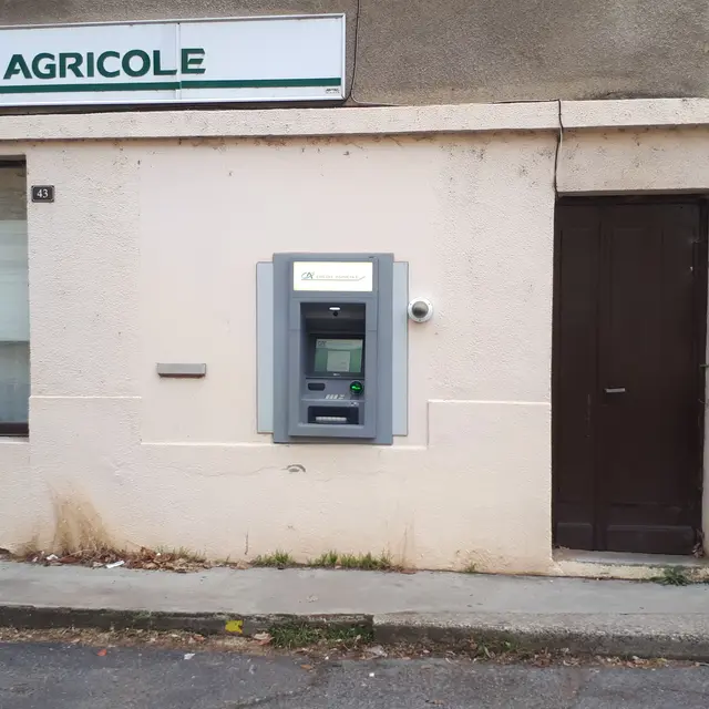 DISTRIBUTEUR Chanac (Place du Triadou)