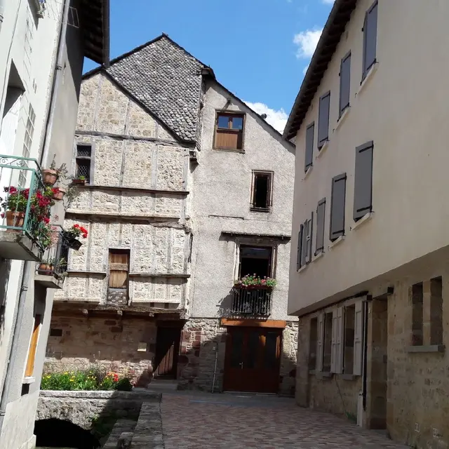 Gîte d'étape communal de La Canourgue vu de l'extérieur
