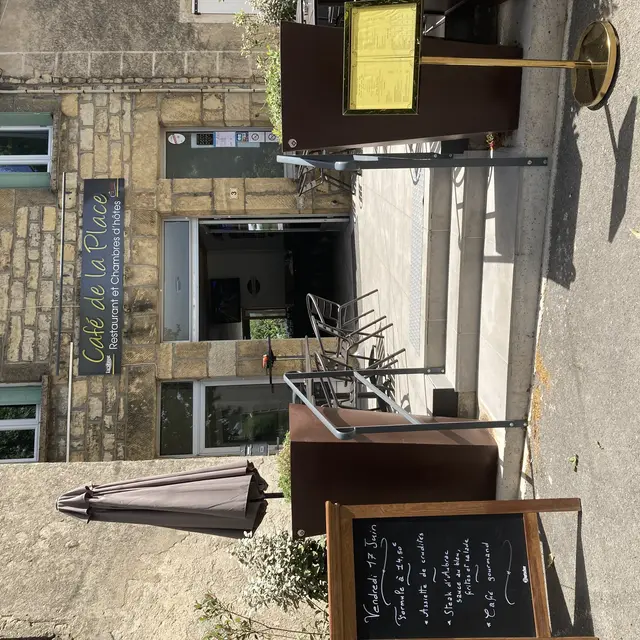 Café de la place