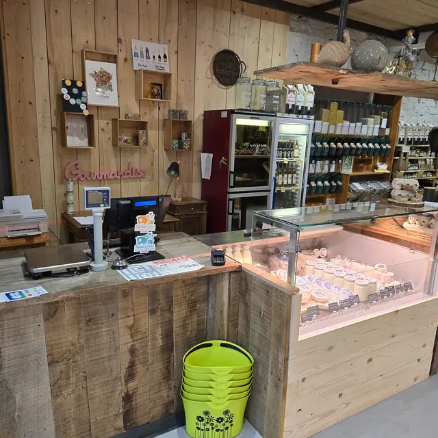 LE PETIT MARCHE CÔTE CREMERIE