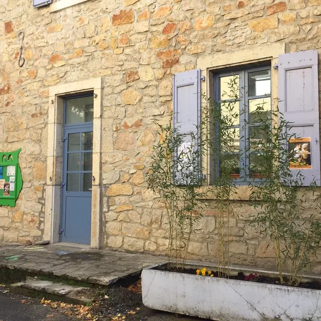 Photo 1 bibliothèque Chanac