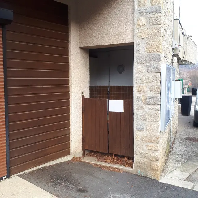 WC CHANAC (place de la Bascule)